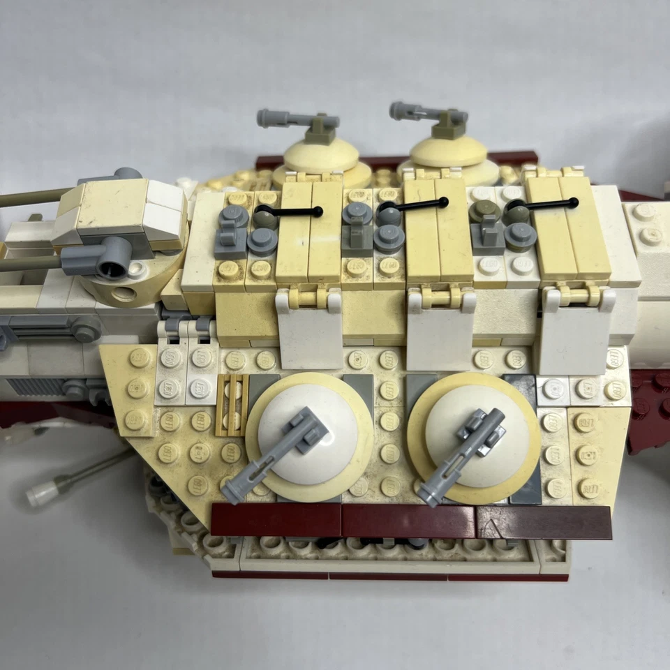 LEGO Star Wars Tantive IV (10198) - 99% в комплекте с руководствами без фигурок состаренные - Изображение 3 из 4