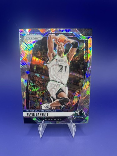 2024-25 Panini Prizm - Legends Kevin Garnett #283 Cracked Ice Prizm Timberwolves