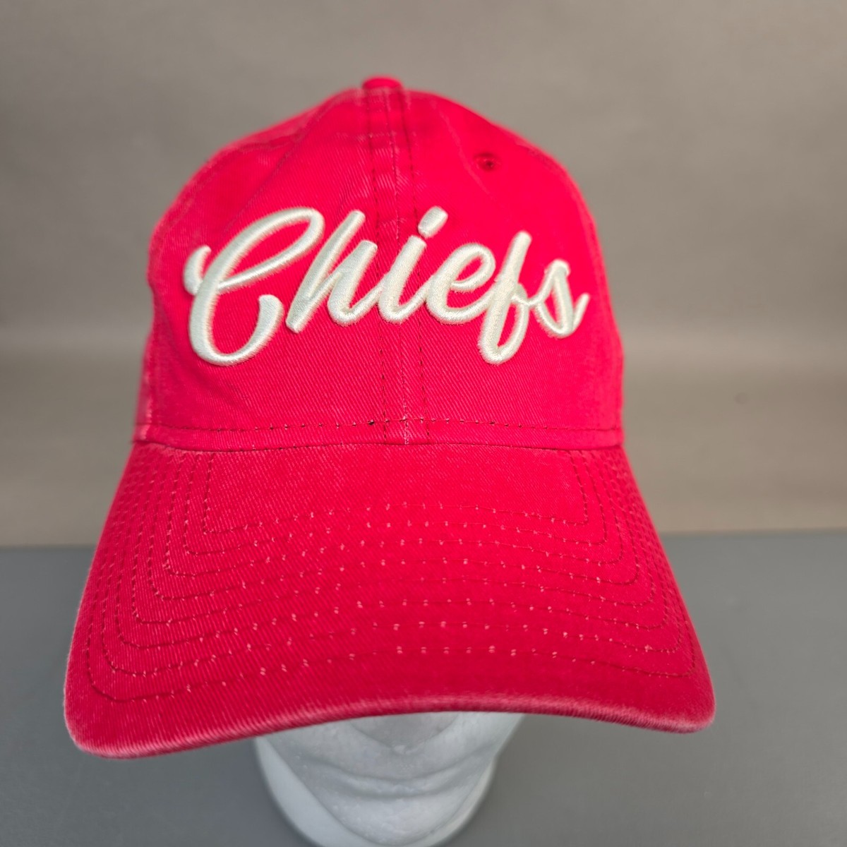 Kansas City Chiefs Hat Womans Red New Era 9 Twenty Strapback  display picture 2