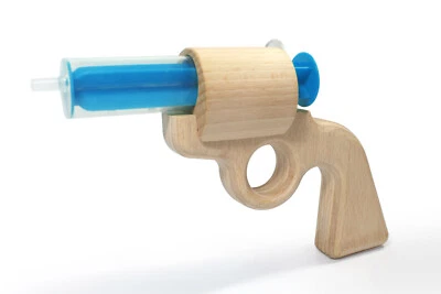 NEUE FREUNDE Aqua Joe - nachhaltige Spritzpistole, Wasserpistole aus Holz, schießt 9m weit