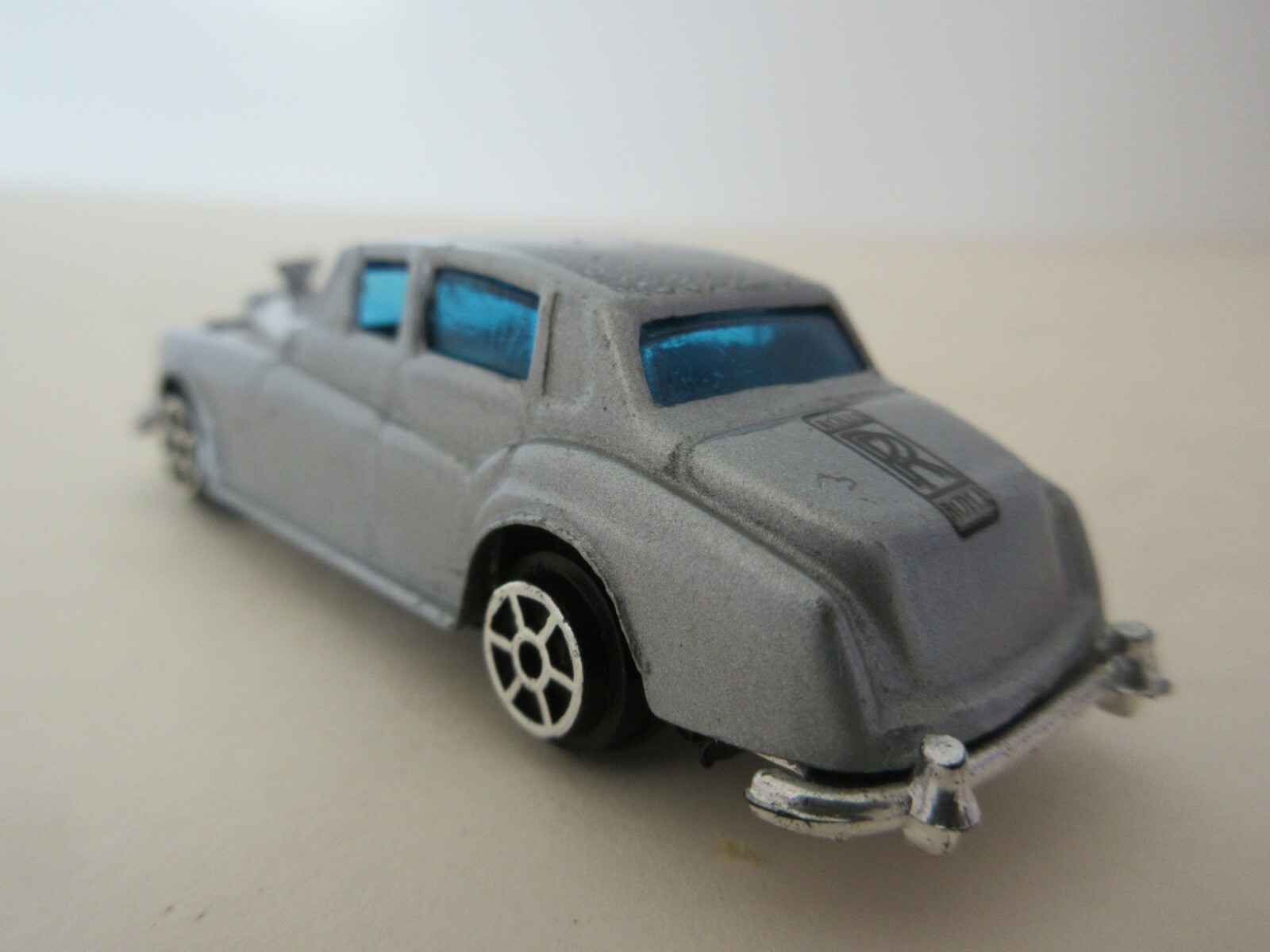 Picture 3 of 5
