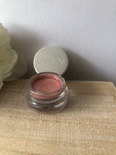 Laritzy Cosmetics Dew Pot Illuminator Highlighter. Shade Utopia