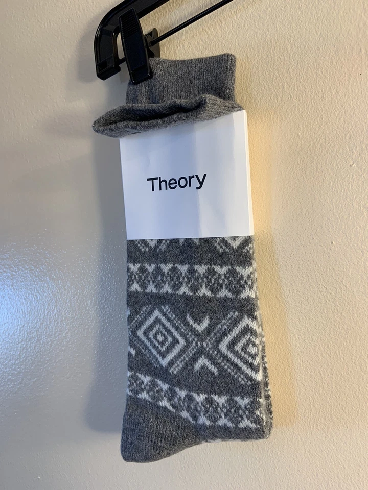 Носки THEORY Cashemire серые с скандинавским принтом - Изображение 4 из 4