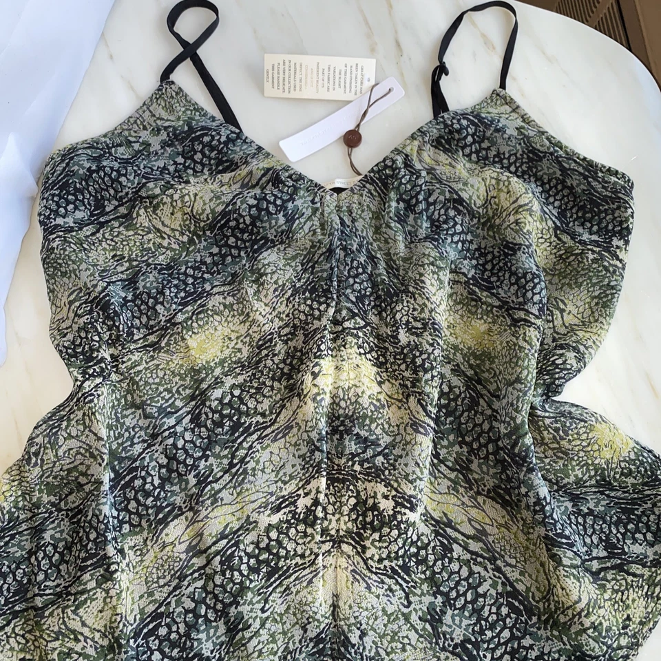 Blusa de seda Cynthia Vincent Y2K vintage estampa animal fada delicada transparente tamanho M - Imagem 3 de 4