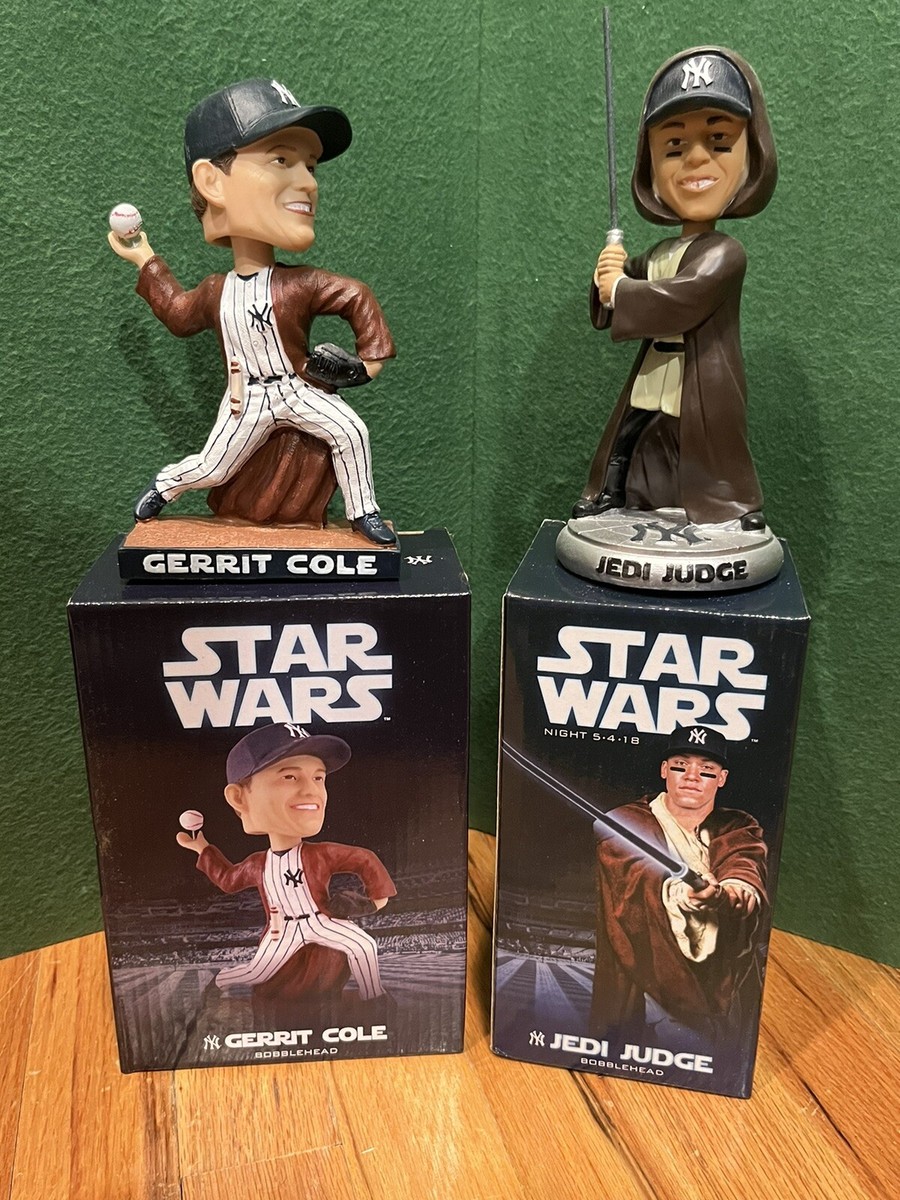 スター・ウォーズ JEDI JUDGE ボブルヘッド・フィギュア（ヤンキース） スター・ウォーズ JEDI JUDGE ボブルヘッド・フィギュア
