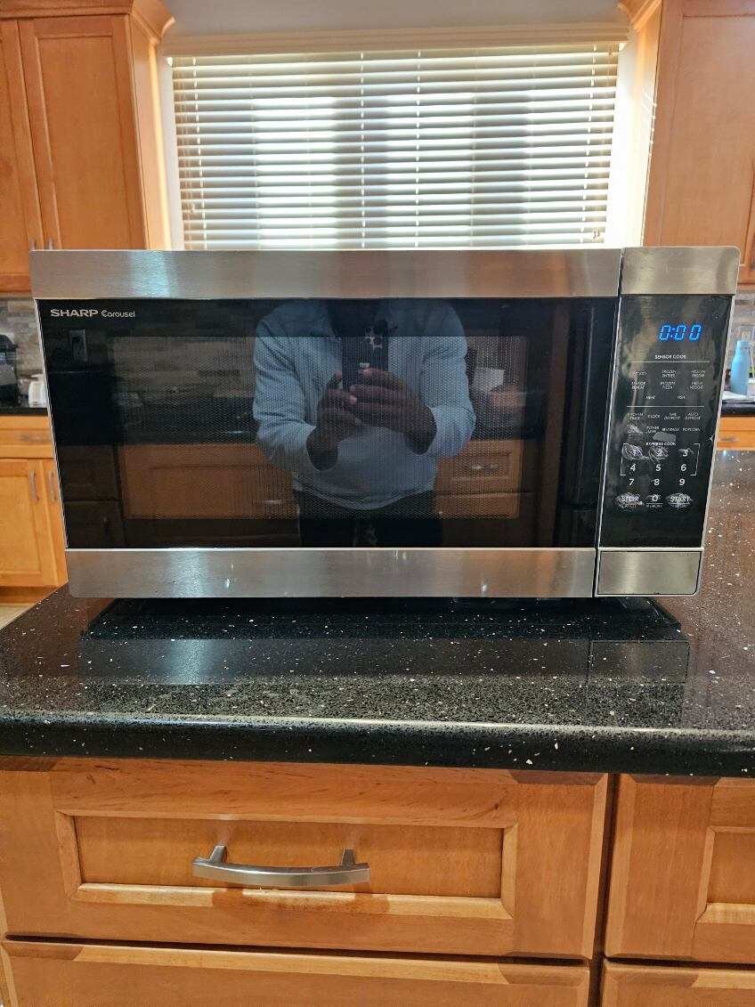Stainless Steel Countertop Microwave Oven (SMC2265GS)