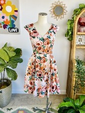 Review Pink Floral Roses Floral Fit  Flare Size 8 S Tea Dress Rockabilly