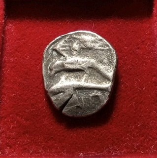 PAFLAGONÍA Sinope. Alrededor de 410 330 a.C. Dracma AR / Ninfa Siglos y águila marina