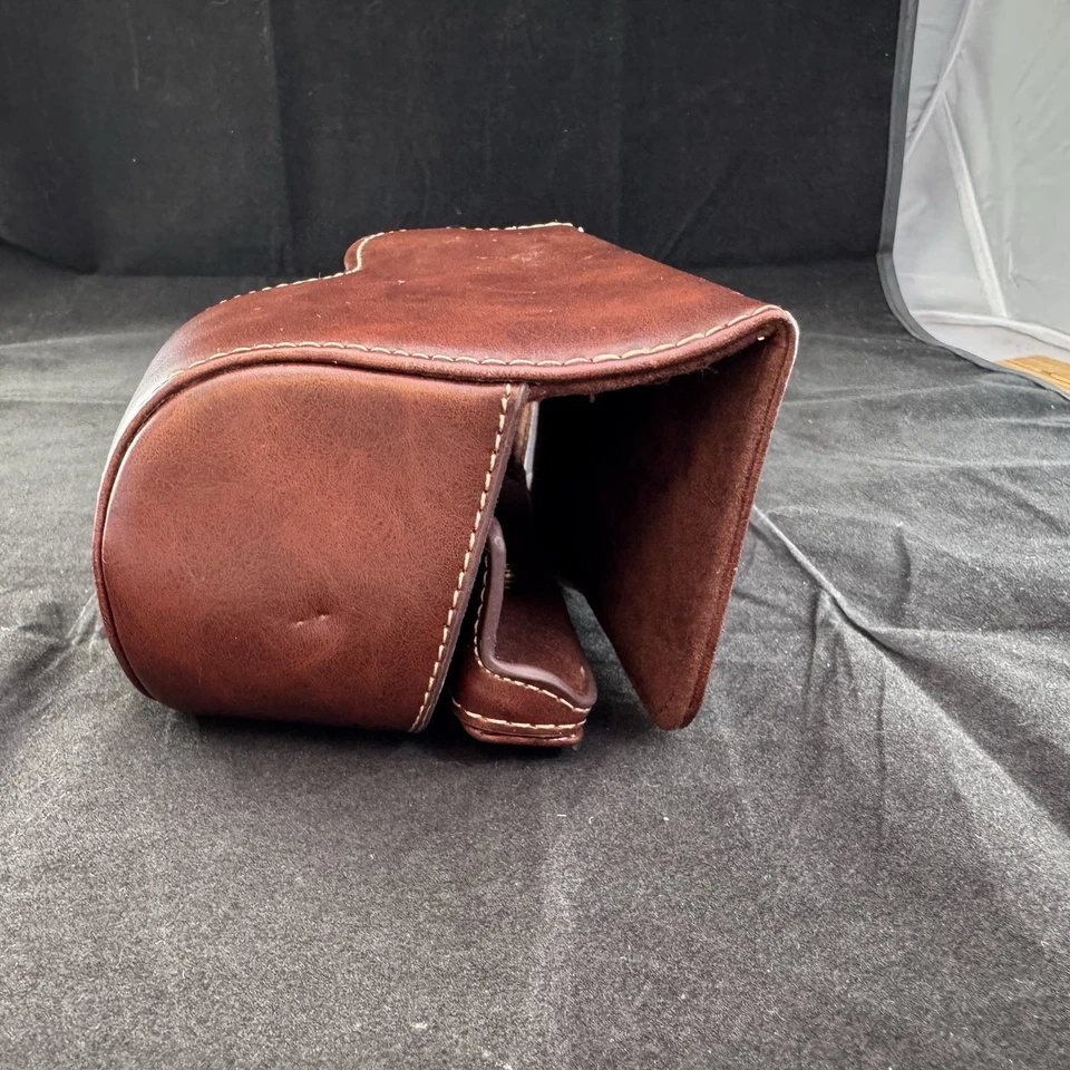 Estuche de cuero para cámara Sony Alpha OEM PU #5205 marrón rojizo sangre de buey Foto 3 de 4