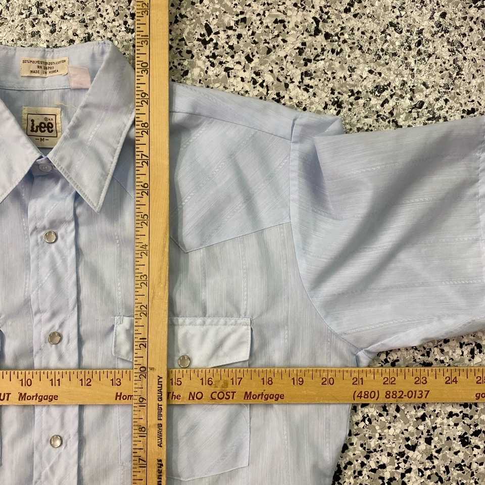 Vintage Lee Shirt Mens Medium Blue Pearl Snap Short Sleeve Made In Korea - Image 3 of 3