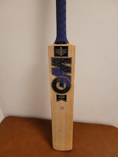 Cricket Bat  An Original  Gunn & Moore Adult Cricket bat 2.8lb +  Original Cover
