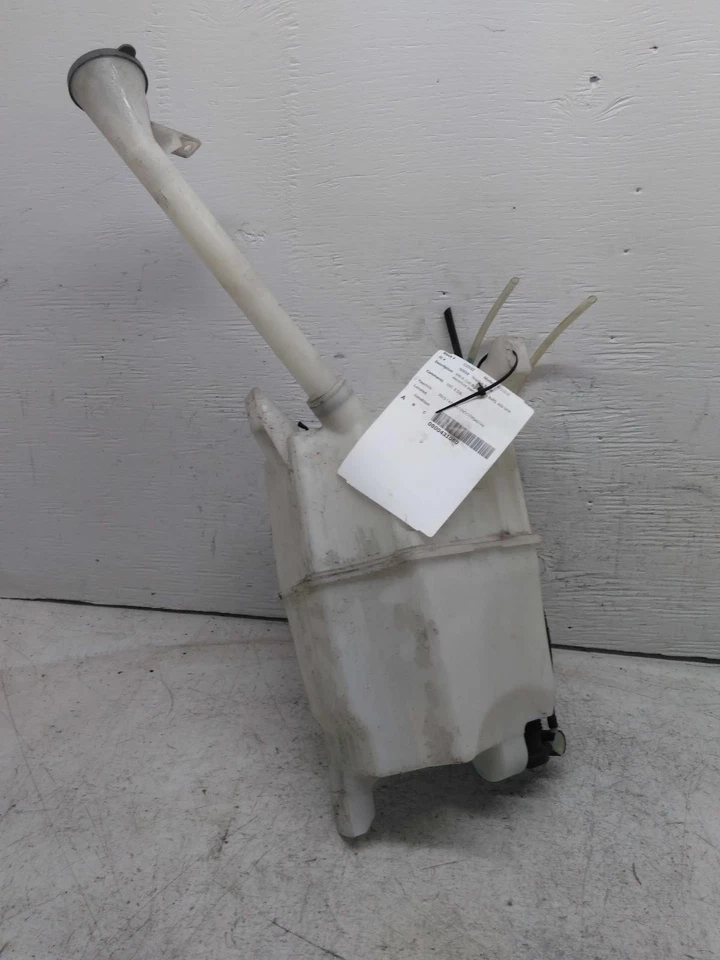 Used Washer Fluid Reservoir fits: 2015 Nissan Rogue VIN K 1st digit Korea built Foto 2 de 4