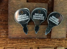 3 lawn tractor keys fits INDAK Toro,Murray,Sears,Cub Cadet,John Deere M40718