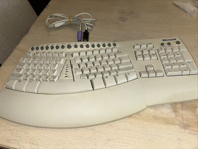 Microsoft Natural Keyboard Pro Ergonomic 2 USB PS/2 RT9431 V:5FTW Curved Tested