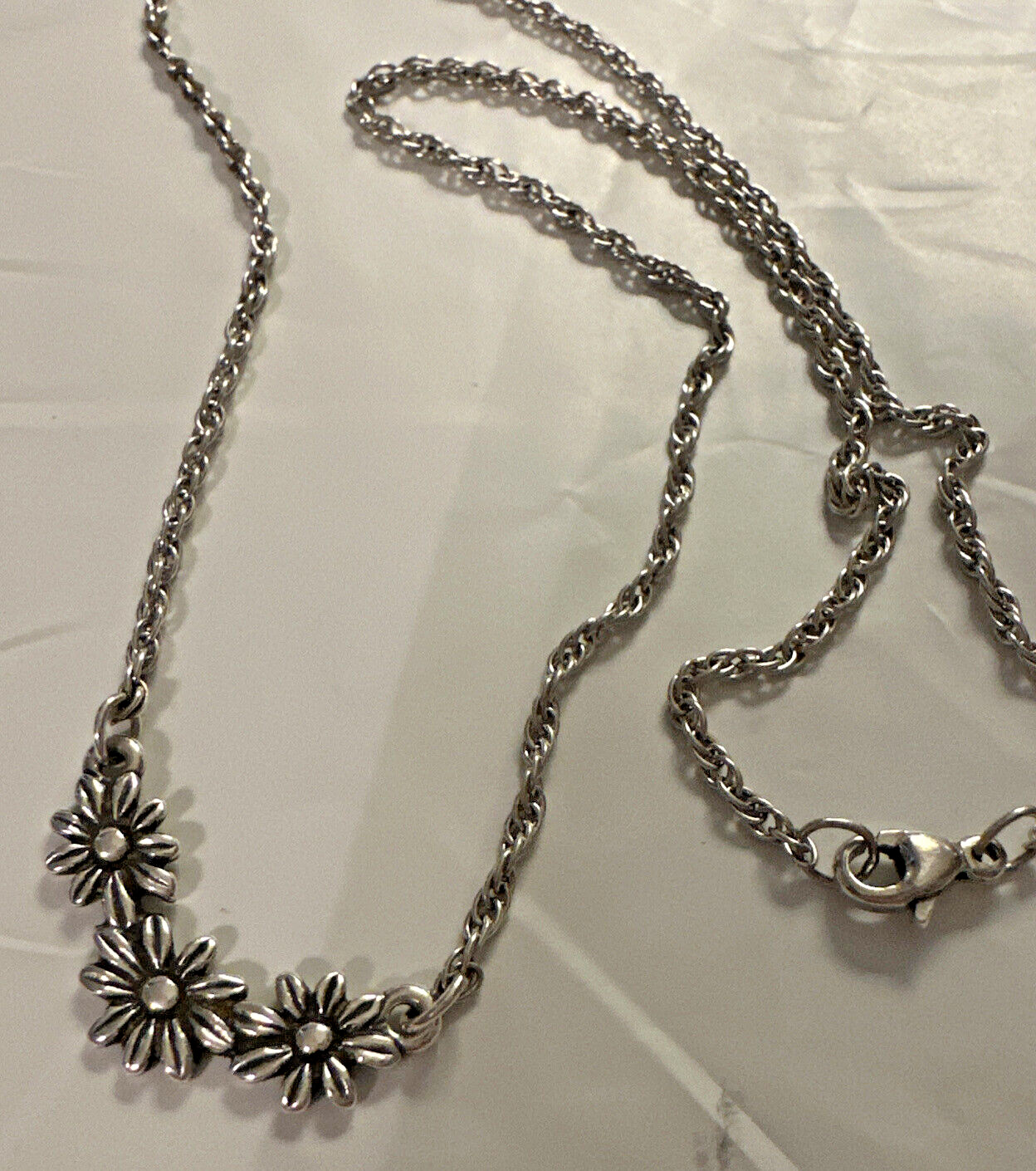 James Avery Margarita Daisy Flower Sterling Silver Ne… Gem