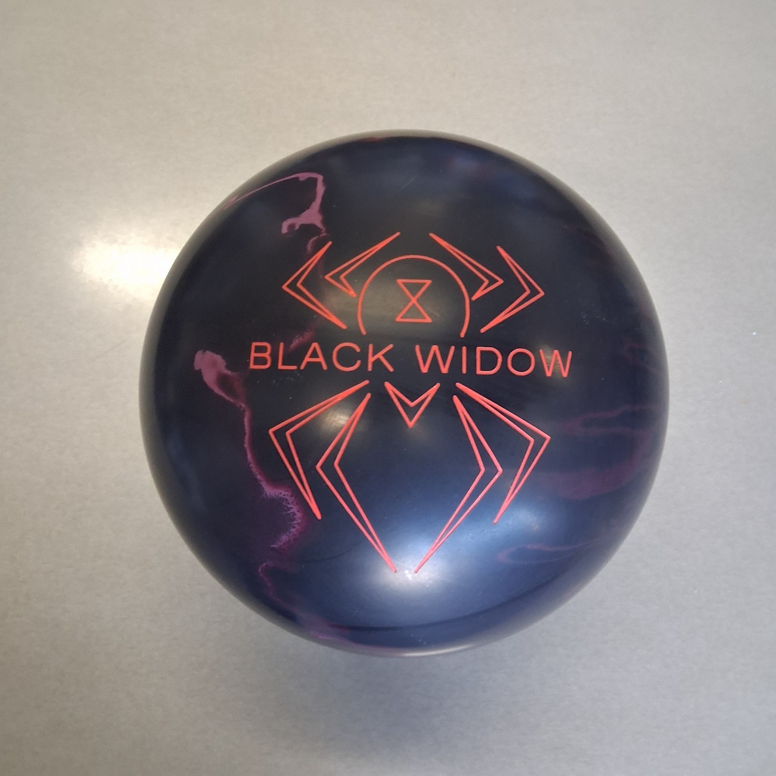 Hammer Black Widow 2.0 bowling ball 15 LB   new in box   #09