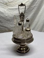 Antique Wilcox Silver Plate Cruet Condiment Set 5 Etched Bottles w/Silver SPOON