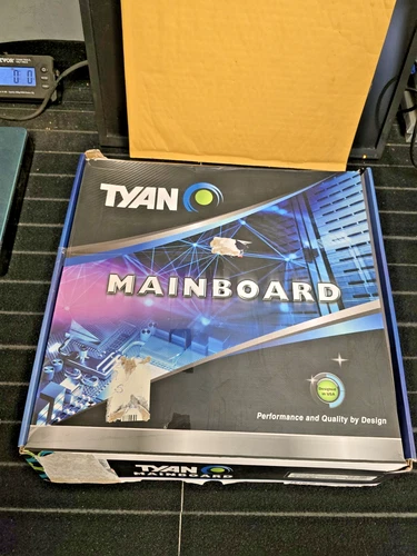 TYAN S8050GM4NE-2T Motherboard -AMD EPYC9004 Socket SP5 DDR5 Max2048GB PCIE CEB.