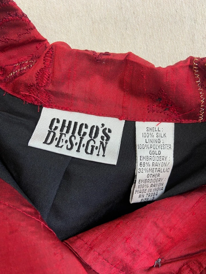 Jaqueta bordada vintage Chico's XL tamanho 3 seda vermelha com miçangas botão para cima paisley anos 90 - Imagem 3 de 4