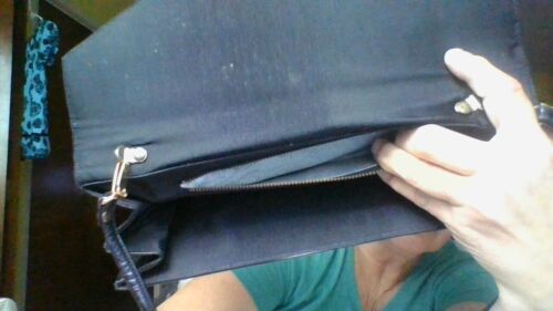 Really Neat 1970's Vintage Vinyl Purse Crossbody Shoulder Bag Black/Tan Accents - Picture 6 of 19