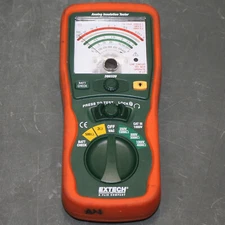 USED - Extech Megohmmeter 380320, 0 ohm to 400 megohm, CAT III 1000V DC