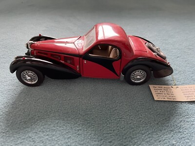 Franklin Mint, Bugatti Typ 57 SC, 1936, rot/schwarz, 1:24 Franklin Mint