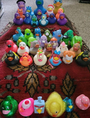 Lot of Assorted Rubber Ducks Jeep Squirt Toys Angry Bird IT Ducky 