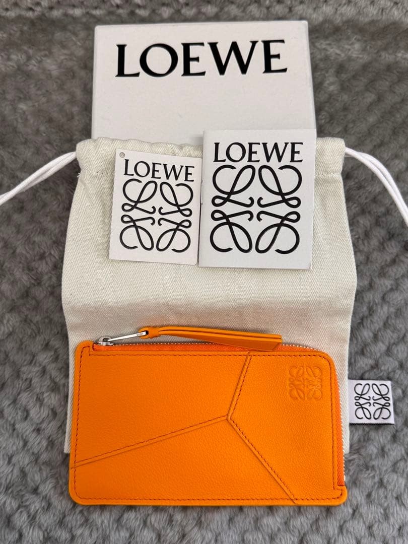 【美品】LOEWE PUZZLE LONG COIN CARDHOLDER Puzzle long coin cardholder in classic calfskin Grey - LOEWE