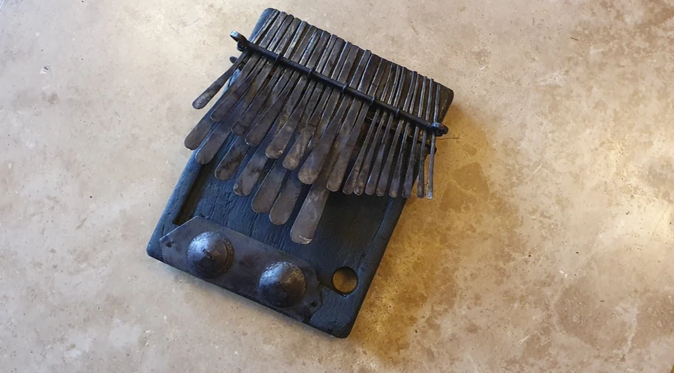 INSTRUMENTO MUSICAL MBIRA KALIMBA Foto 2 de 4