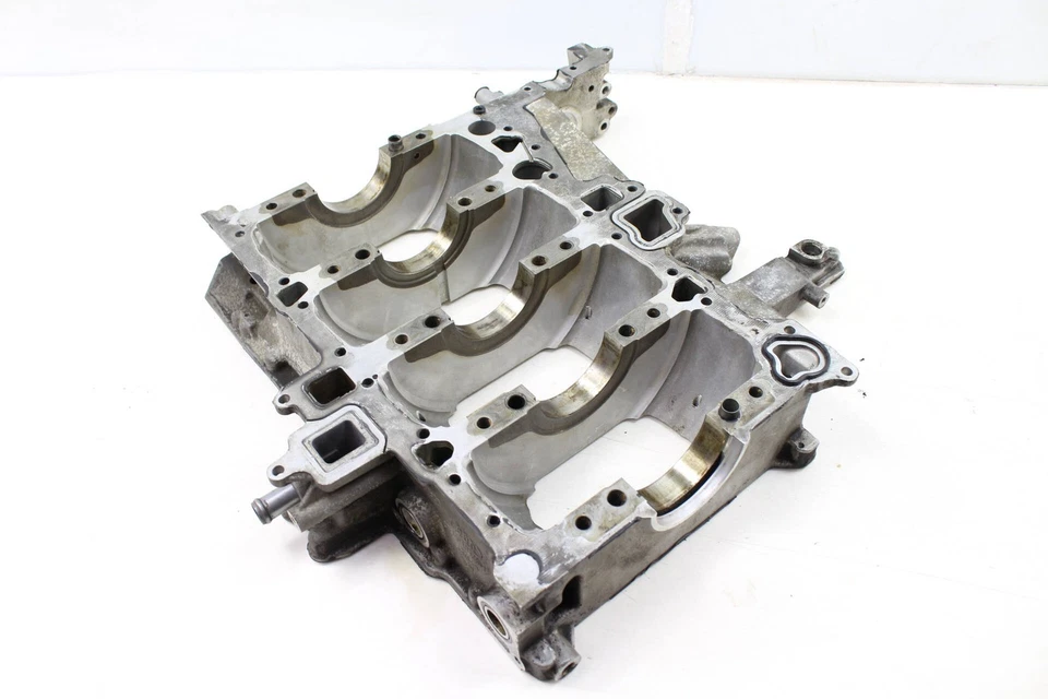 VW TOUAREG 2006-2009 4,2 L - Montaje del cigüeñal/bloque inferior del motor 079103032BM Foto 2 de 4