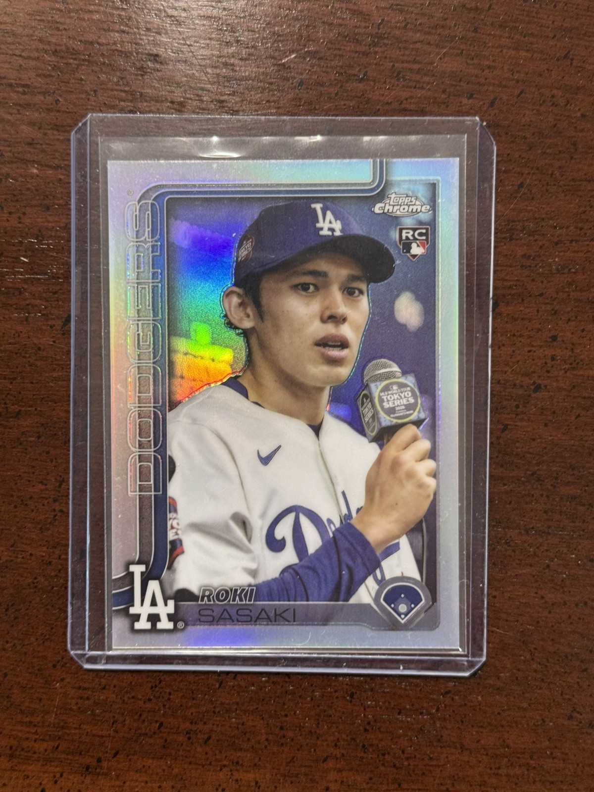 Roki Sasaki Refractor 2025 Topps Chrome Update Image Variation RC SSP #USC73