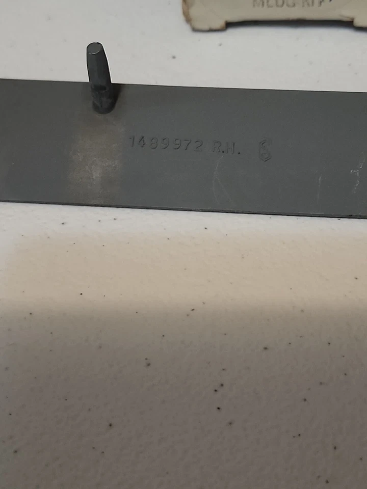 1968 1969 CADILLAC ELDORADO LADO DIREITO DO PASSAGEIRO LUZ DE ESTACIONAMENTO EXTENSÃO DE MOLDURA - Imagem 2 de 2