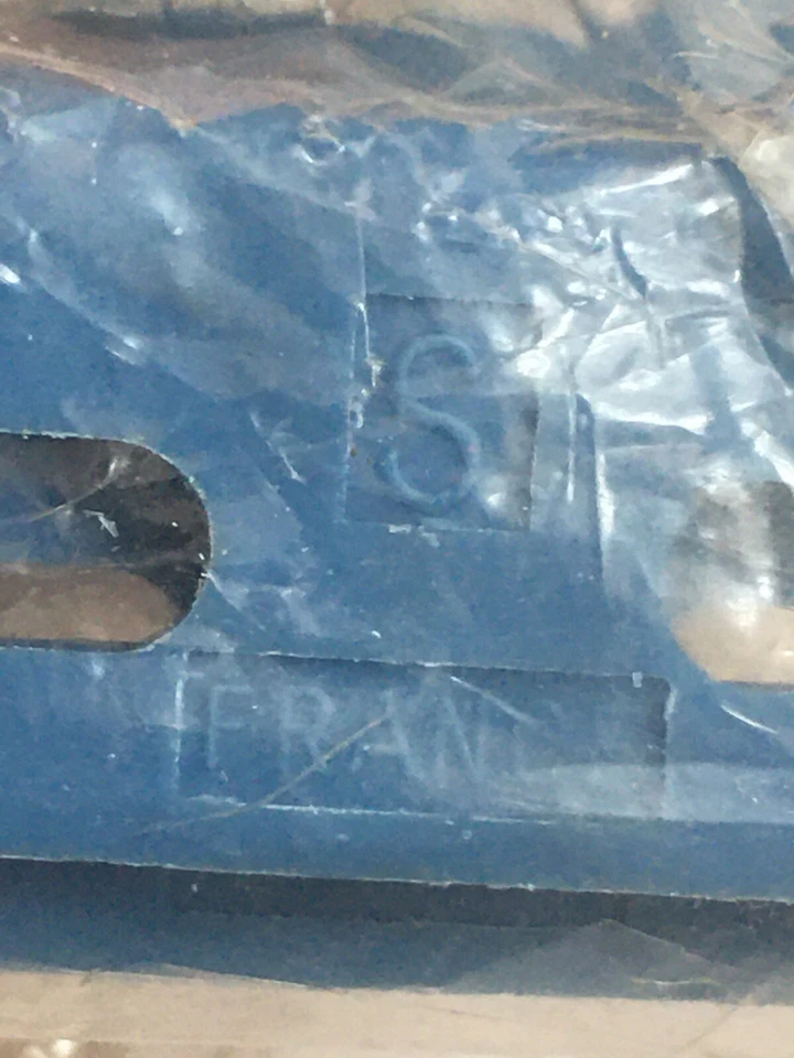 Novo Estoque Antigo VINTAGE 1980s CHRISTOPHE Azul RESINA Toe Clip PLASTIQUE BLEU NOS - Imagem 4 de 4