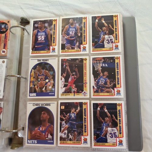 Basketball Card Lot Full Album Hundreds New Vintage in Plastic sheet Protectors - Picture 5 of 22