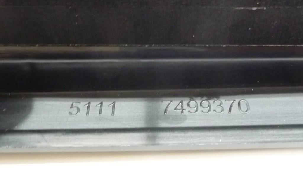 2019-2022 Rolls Royce RR31 Cullinan Front Bumper Right Insert 51117499370 OEM A1