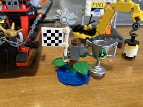 LEGO 8899 GATOR SWAMP SERIES WORLD RACERS X-Treme Minifig