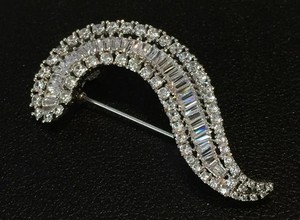 Authentic 18K White Gold Plated Crescent Brooch Pin Made Simulated Diamond Baguette-Cut