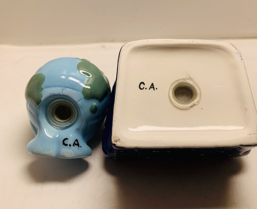Vtg Clay Art Earth & Stars Easy Overstuffed Chair Salt & Pepper Shakers (24) - Picture 4 of 4