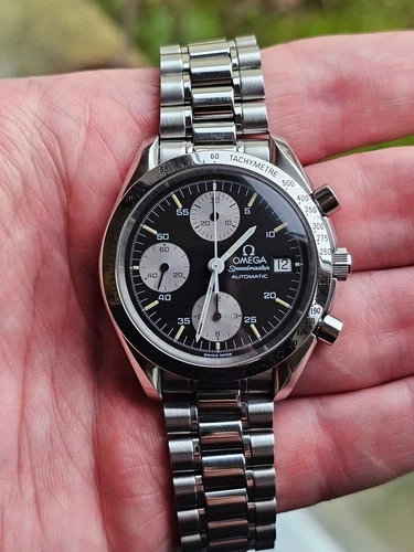 Omega Speedmaster watch Reverse Panda Date 3511.50 Vintage 1990s Automatic