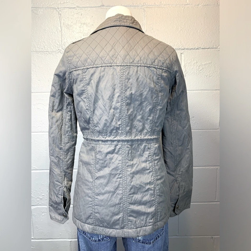 Chaqueta utilitaria acolchada gris Mudd años 90 Y2K cremallera completa cintura ceñida pequeña Foto 3 de 4