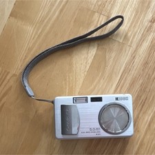 Ricoh Caplio R2 5.0MP Compact Digital Camera Wide Zoom Lens 4.8x Silver