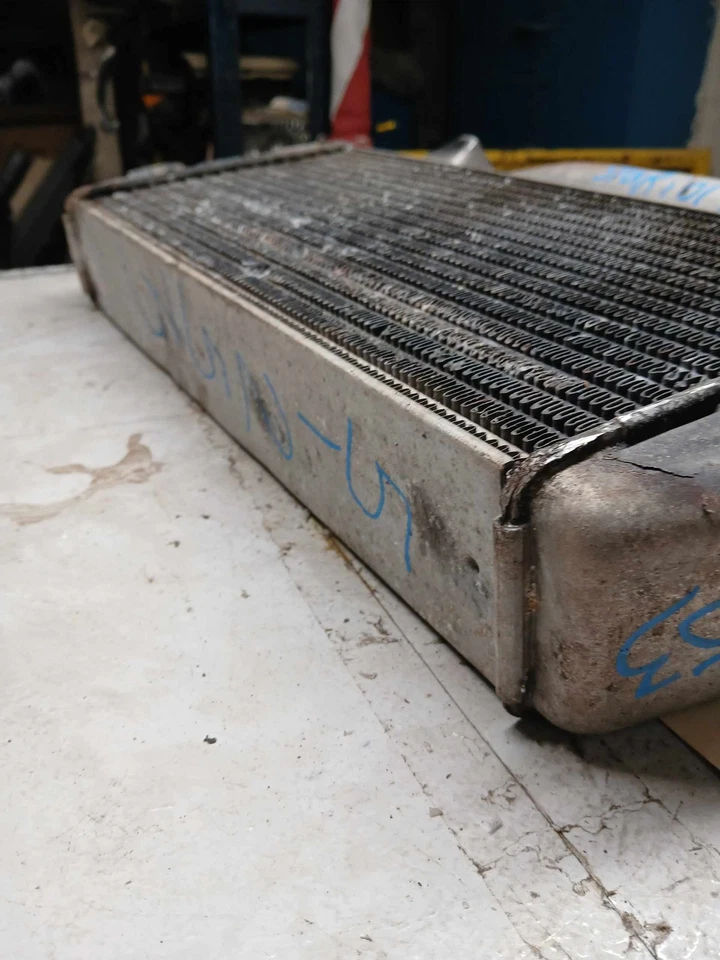 1984-1987 MITSUBISHI STARION CONQUEST Intercooler Oem - Image 4 of 4