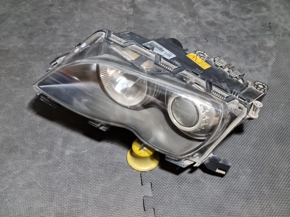 Левая ксеноновая фара для седана 2002–2005 BMW 325i 330i E46 от оригинального производителя 63126925645 - Изображение 4 из 4