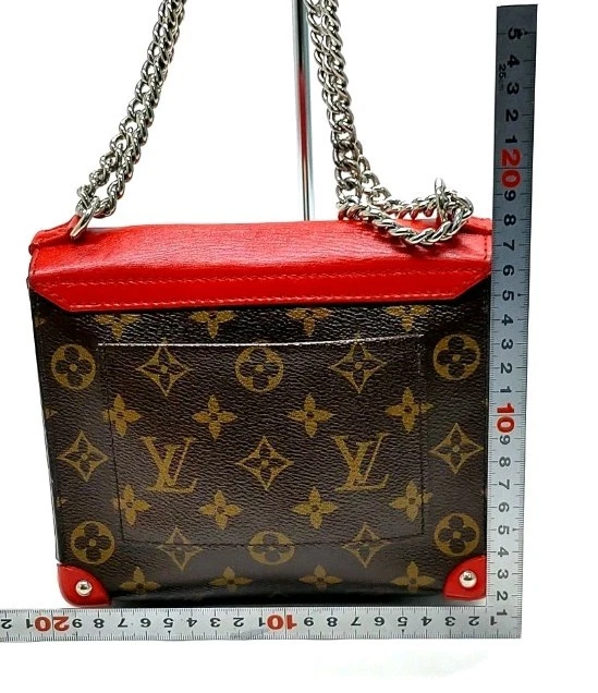 Bolso Louis Vuitton Monograma Edición Limitada Especial CON CERTIFICADO DE AUTENTICIDAD Y BOLSA PARA EL POLVO Foto 4 de 4