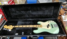 FENDER GC SFR P BASS WITH CASE MEXICO MADE EX...