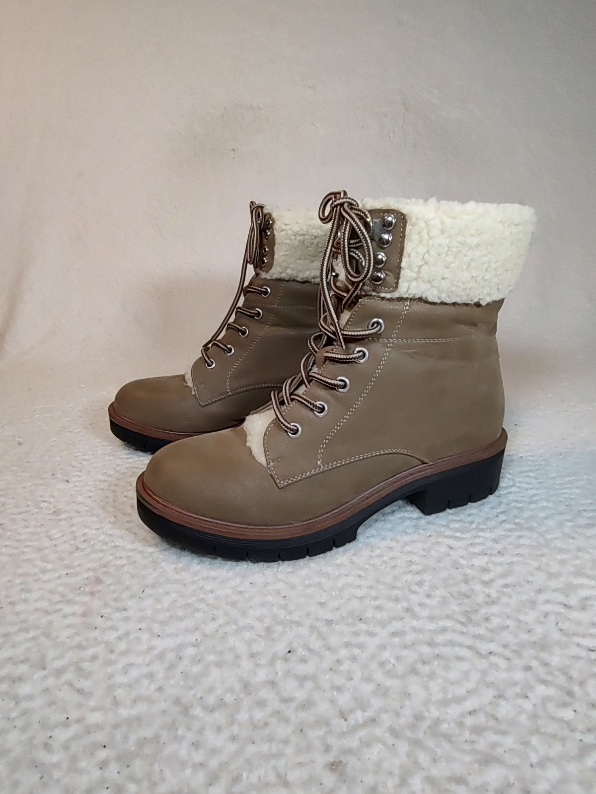 MIA Combat Boots Women’s Size 7.5 M Tan With Fur Trim Lace Up Block Heel-image