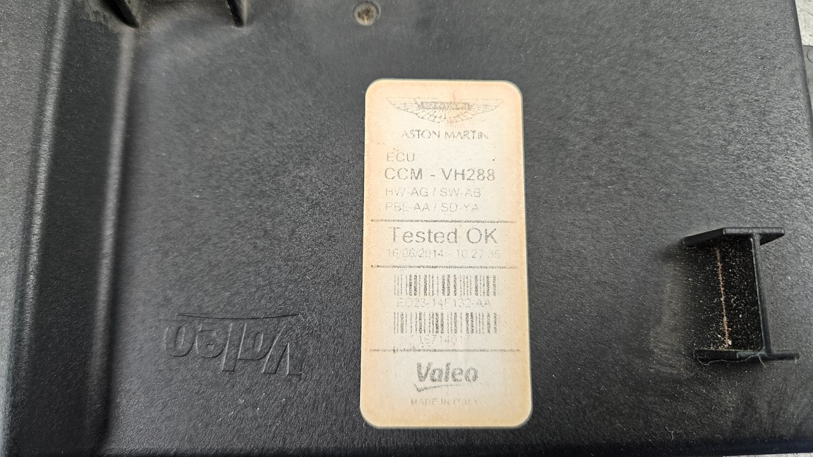 Aston Martin Vantage 2014-2018 Dashboard