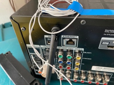 Onkyo TX -NR545 7.2 Channel 160 Watt Receiver. broken antennas