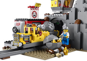 Lego City The Mine 4204 Hard To Find 2012 Gem 4 Minifigures Fast Shipping