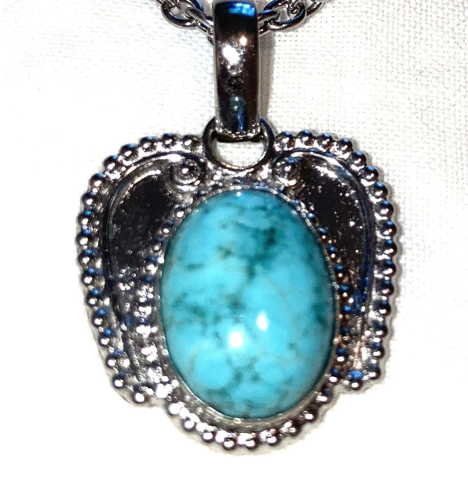 Pendant Blue Howlite ANGEL WINGS natural  9 carats 20 inch chain - Image 4 of 4